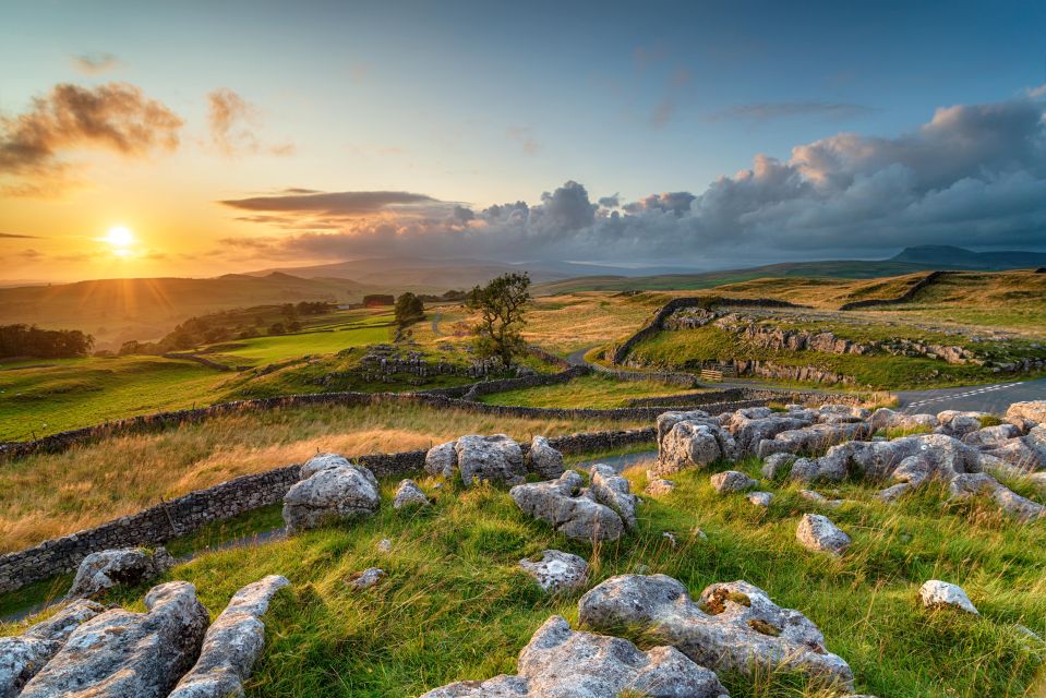 Yorkshire: Tour Gear in a Box - Self-Guided Adventure Route