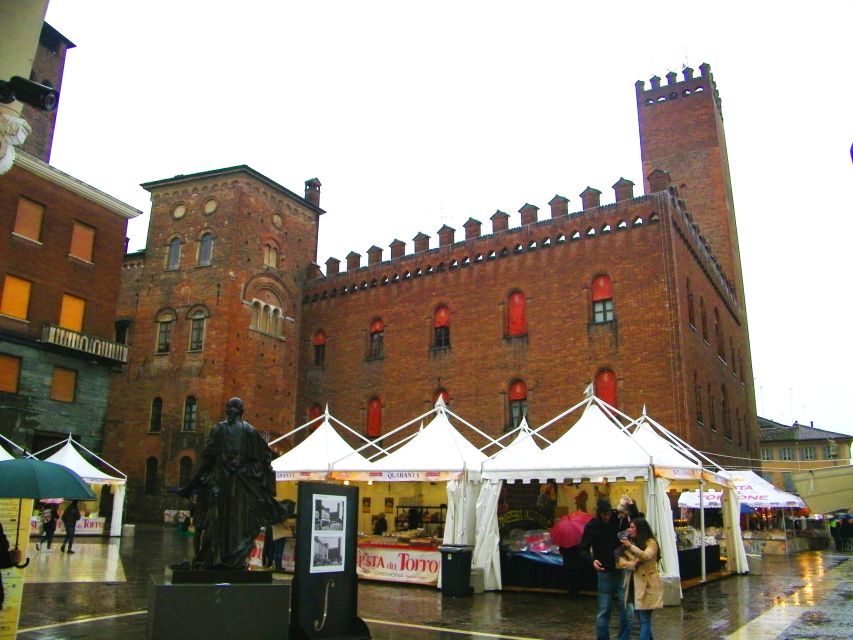 CREMONA Private Tour: Beautiful, Historic Close to Milan - Meeting Point