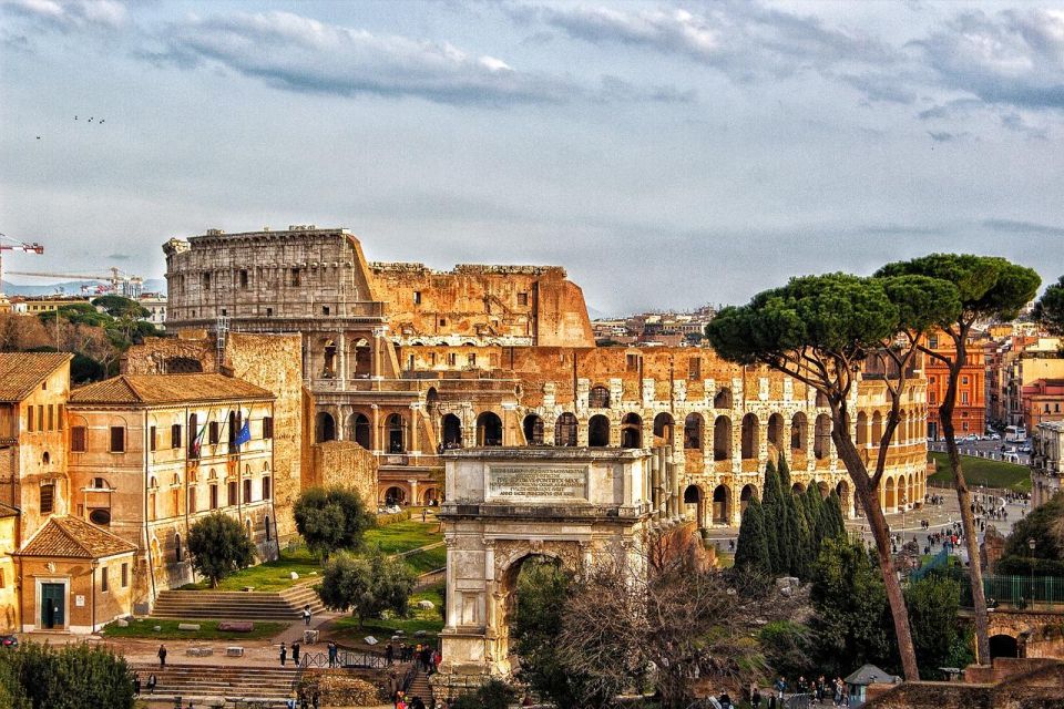 Rome: Colosseum, Forum, & Palatine Private Tour for Up to 4 - Itinerary