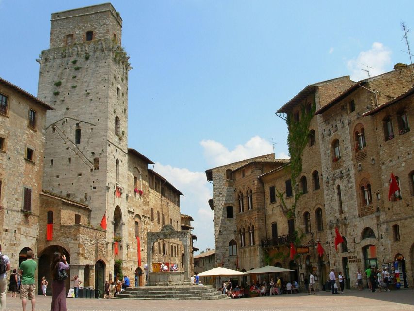 San Gimignano Private Walking Tour - Activity Description