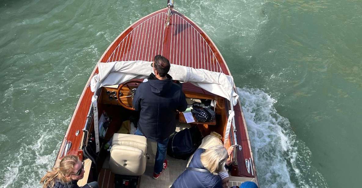 Venice: Water Taxi From the Station to the City Center/Hotel - Experience Highlights