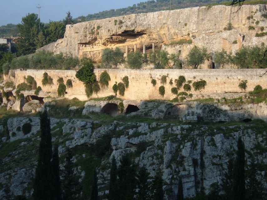 Gravina in Puglia James Bond 007 Guided Walking Tour - Meeting Point