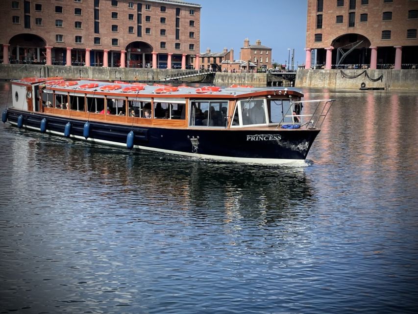 Liverpool: Albert Docks Sightseeing Cruise With Commentary - Meeting Point Details