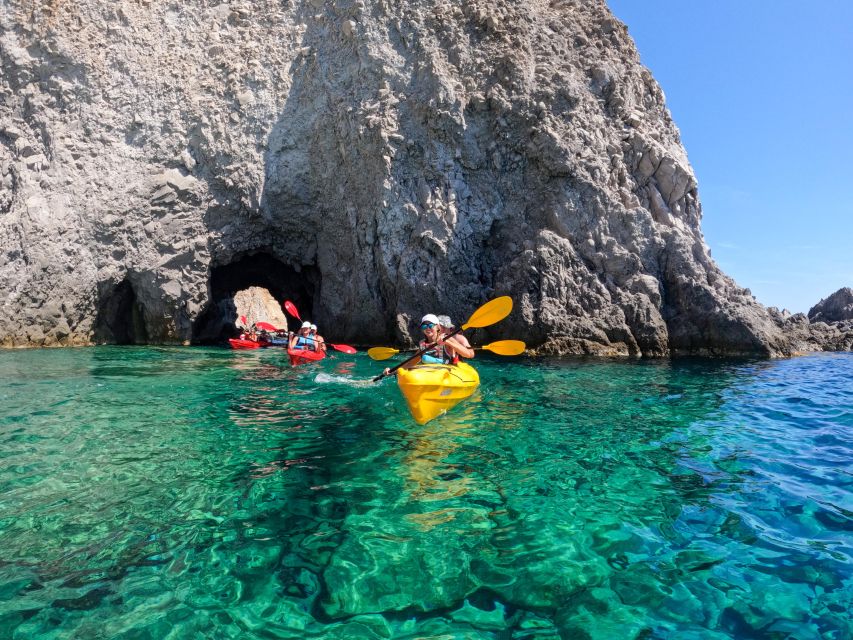 Milos: Kayaking Tour to Tsigrado and Gerakas Beach - Important Information