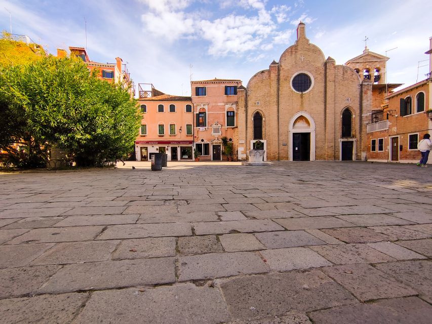 Venice: Crafts and Legends Walking Tour - Important Information