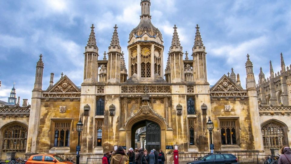 Cambridge: Self-Guided City Walk & Interactive Treasure Hunt - Common questions