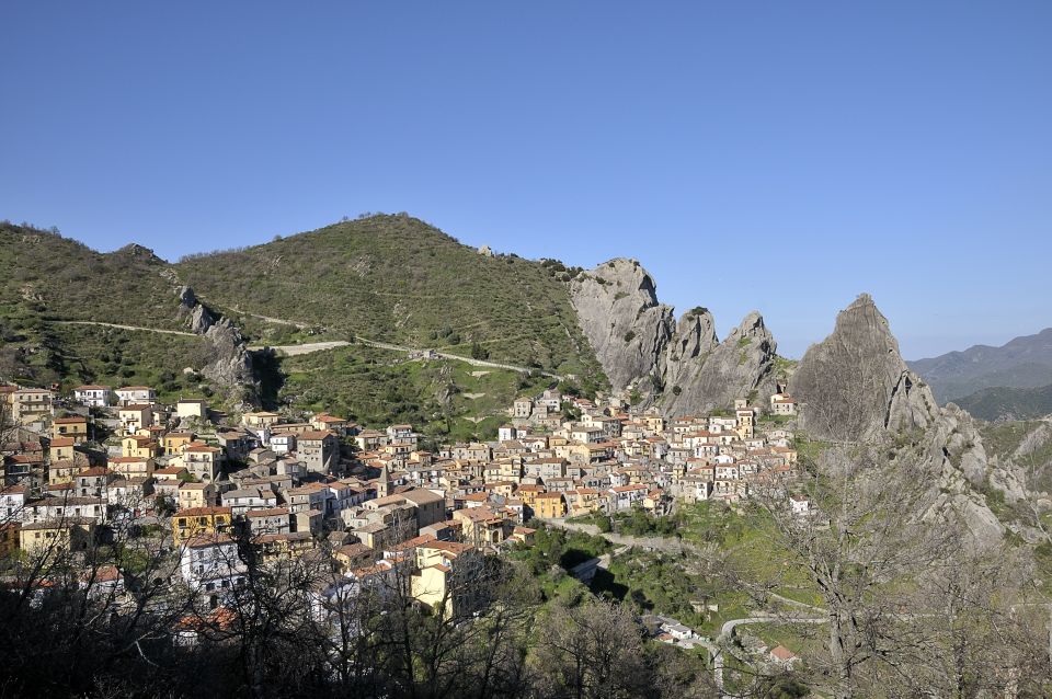 Castelmezzano: 2-Hour Beautiful Village in Italy Tour - Cancellation Policy