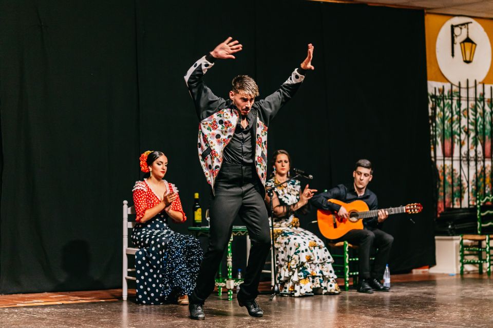 Torremolinos: Flamenco Show With Dinner and Unlimited Drinks - Experience Highlights