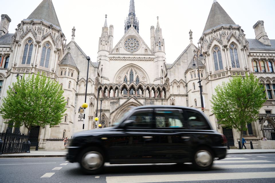 London: Historic Pubs Traditional Food Walking Tour - Common questions