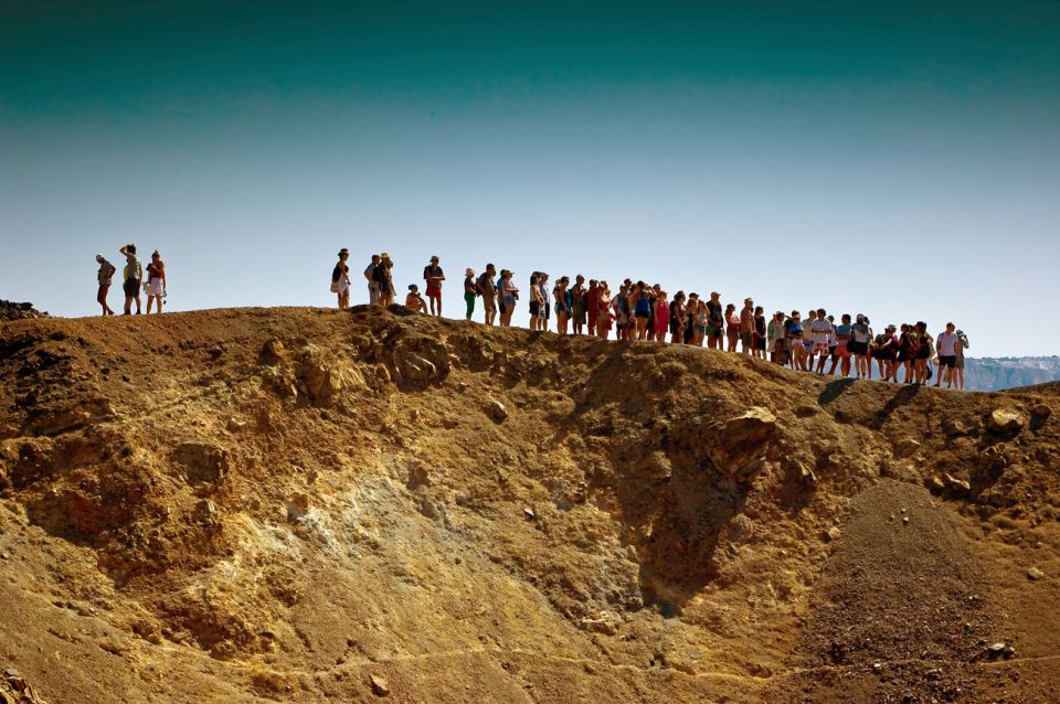 Santorini Caldera: Sunset Cruise With Dinner - Background