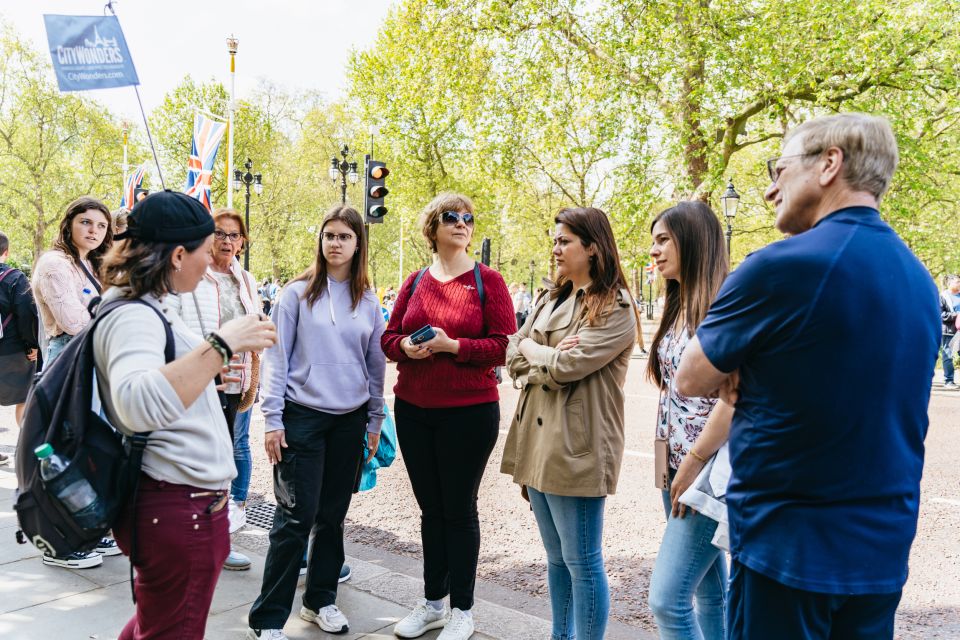 London: Changing of the Guard Walking Tour Experience - Common questions