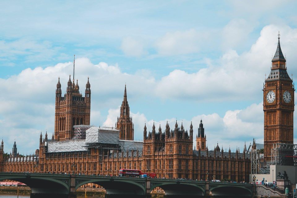 London : Digital Audio Guides for Big Ben and London Bridge - Directions