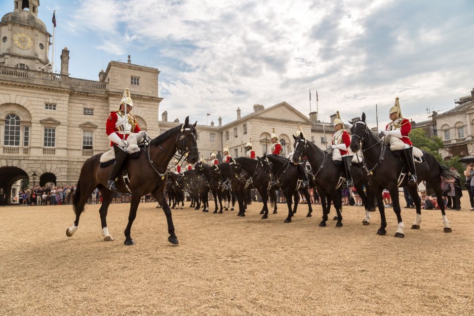 London: Westminster and Changing of the Guard Tour - Weather Disclaimer