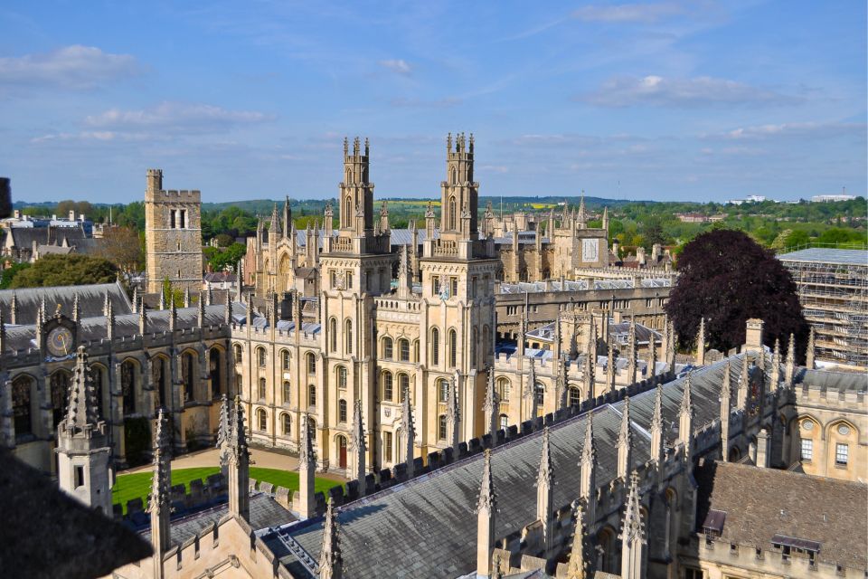 Oxford: Discovery Walk & Reading Walking Tour - App Download