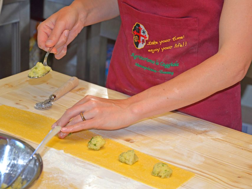 Tuscany: Tuscan Cooking Class Traditional 5-Course Menu - Common questions