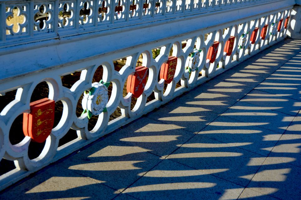 York: 1-Hour Small Group Evening Walking Tour - Last Words