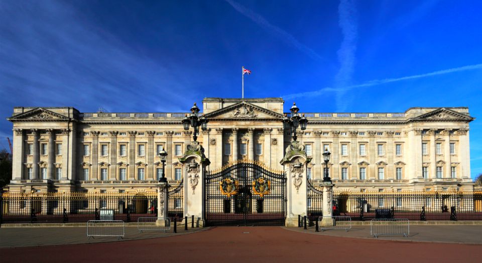 London: Changing of the Guard Walking Tour - Key Points