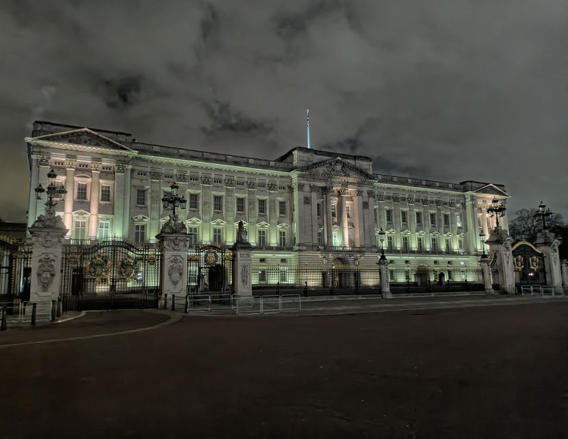 London : Royal Westminster By Night Walking Tour - Key Points