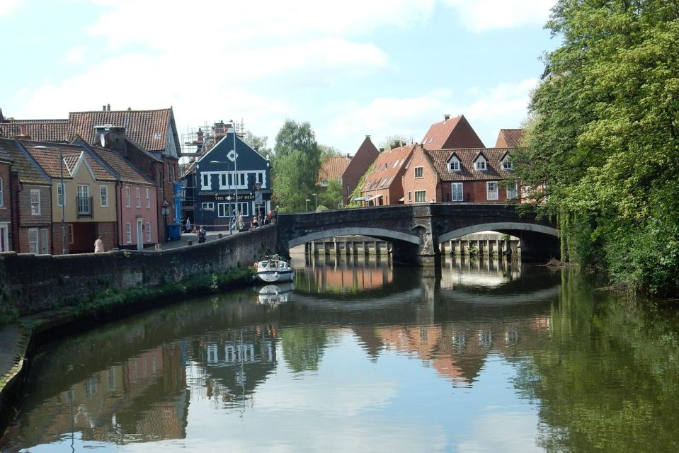 Norwich: Quirky Self-Guided Smartphone Heritage Walks - Key Points