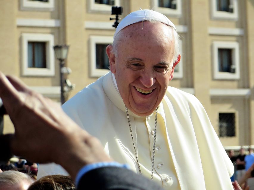 Rome: Papal Audience With Tour Guide and Breakfast - Key Points