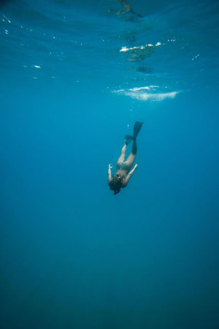 Underwater Fashion Photoshoot in Santorini - Location Overview