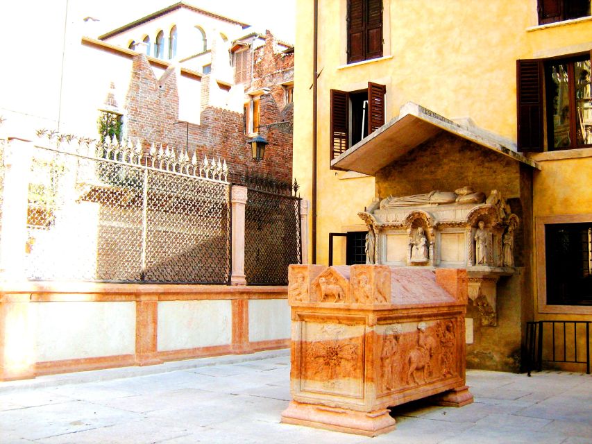 Verona: History and Hidden Gems Guided Walking Tour - Key Points