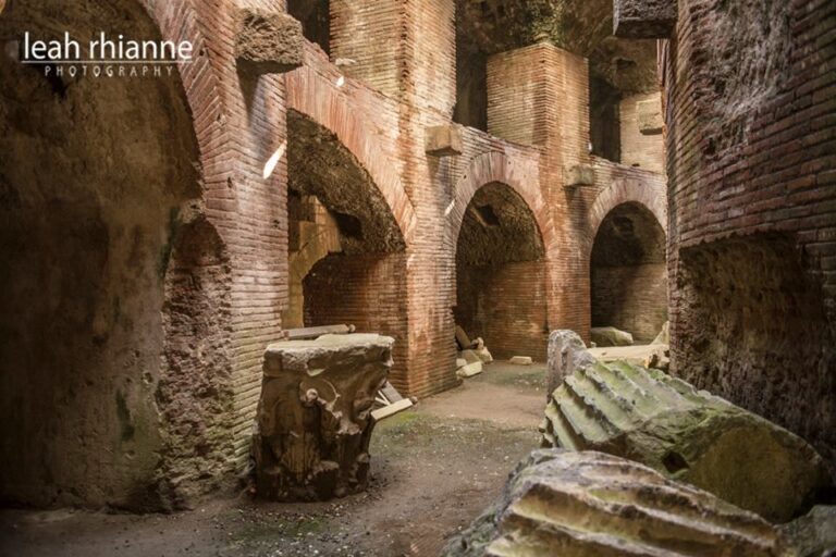 Naples: Phlegraean Fields Vintage Vespa Private Tour