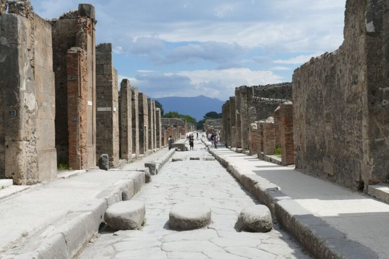 Pompeii: 2-Hour Private Guided Tour