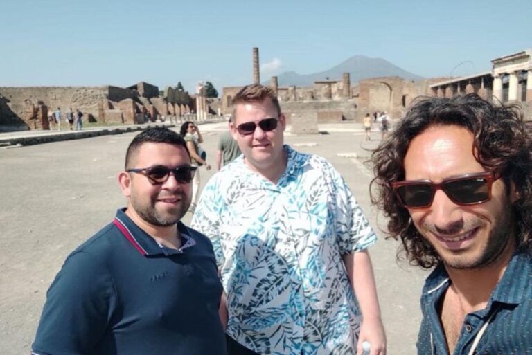 Pompeii: Private Tour With Lunch and Olive Oil Factory