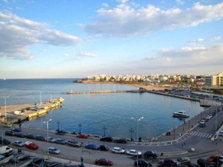 Rafina Port: Private VIP Minibus Transfer to Athens Airport