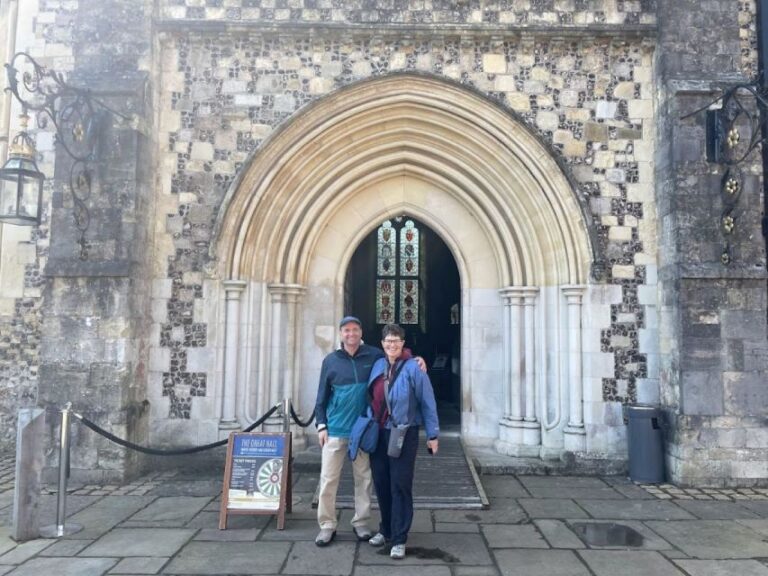 Winchester: Historic Castles and Cathedrals Walking Tour