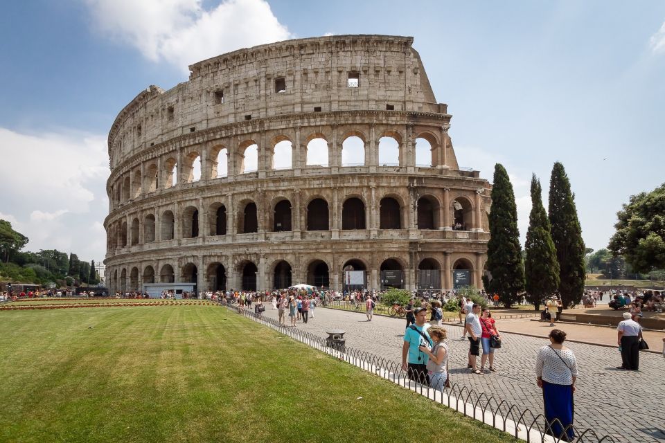 Rome: Private Colosseum & Roman Forum Tour With Hotel Pickup - Tour Experience