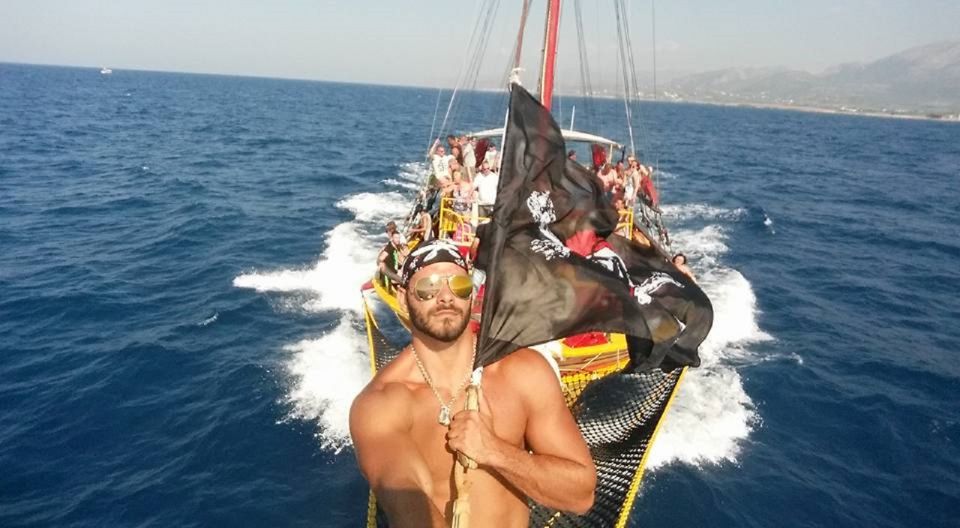 Black Rose Pirate Boat: 5-Hour Trip From Heraklion - Booking and Logistics