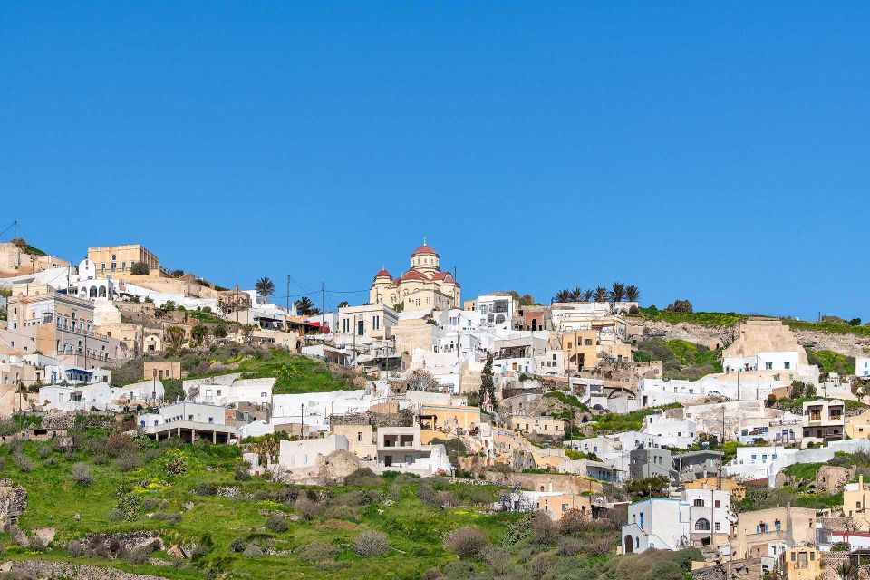 Santorini: Villages & Churches Day Tour With Sunset View - Sunset Experience in Oia