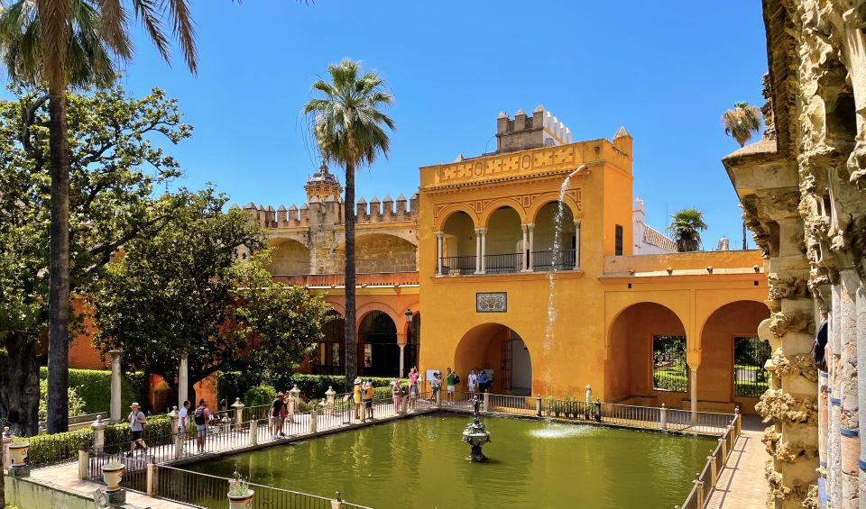 Seville: Royal Alcázar Guided Tour With Fast Entry Ticket - Meeting Point Details