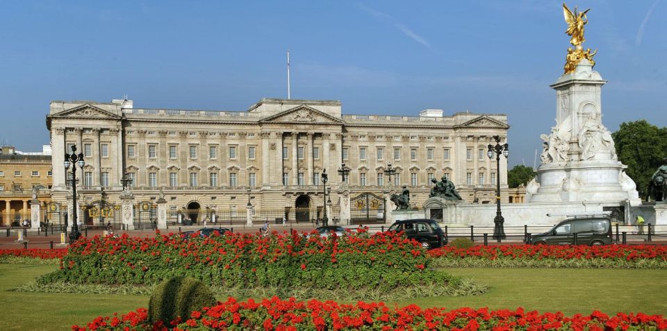 London: The Crown British Royalty Walking Tour - Last Words