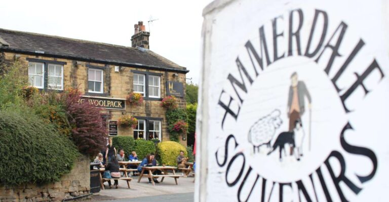 From Leeds: Yorkshire Dales Emmerdale Locations Bus Tour